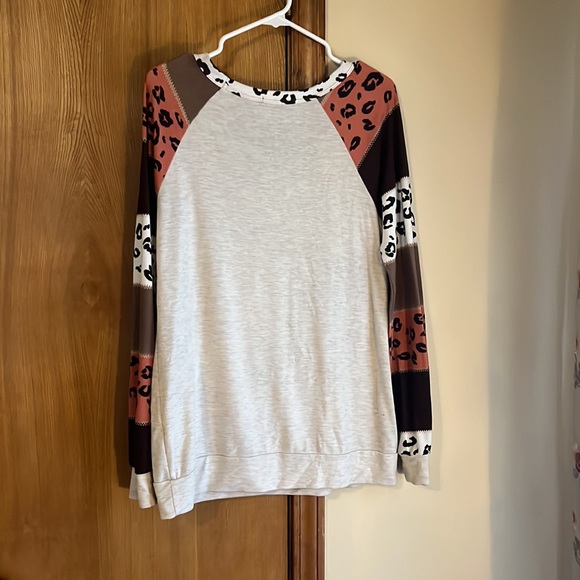 Twenty Second long sleeve tunic top - Picture 2 of 2